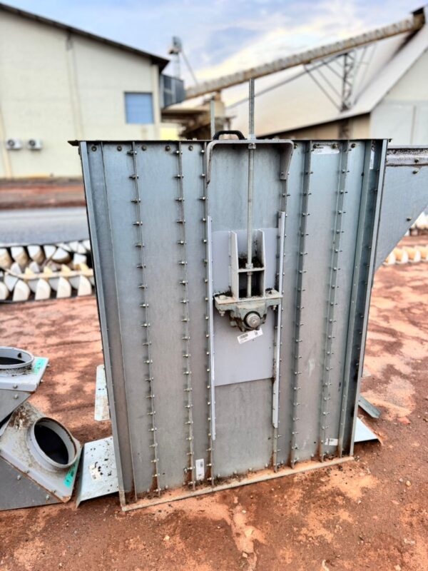 REF 13299 - Elevador Galvanizado Ano 2024  Marca GSI com Acionament - Image 3