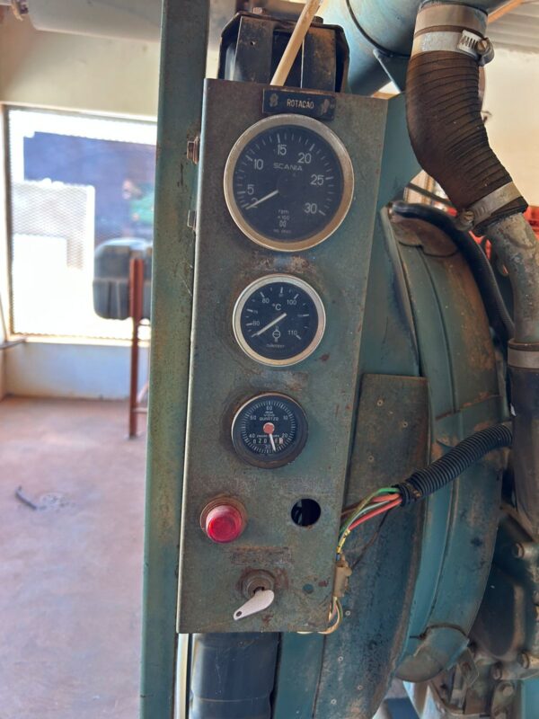 REF 13348 - Grupo Gerador 240 KVA - marca BORDACO / Ano 87 / Motor - Image 2