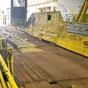 REF 13361 - Tombador Plataforma 18 metros x 65 ton. Marca SAUR OBS-